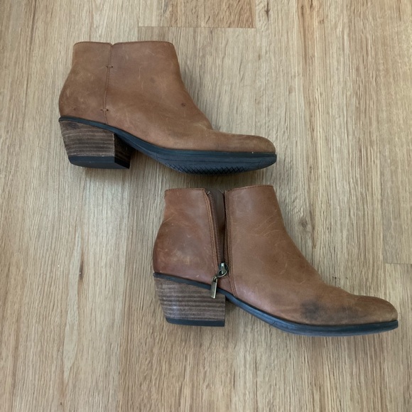 Clarks Leather Brown Boots 7 - Picture 3 of 3